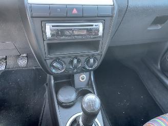 Volkswagen Polo Fox 1.4 + APK picture 7