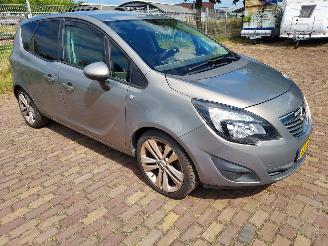 Unfallwagen Opel Meriva  2011/5