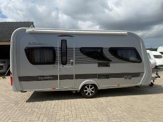 krockskadad bil caravan Hobby  La Vita 455 Mover en Luifel 2011/6