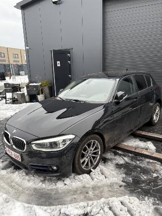 uszkodzony samochody osobowe BMW 1-serie F20 2018/10