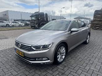 Damaged car Volkswagen Passat 1.4 TSI Highline 2014/12
