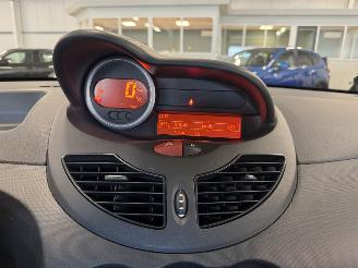 Renault Twingo 1.2 16V AIRCO picture 18