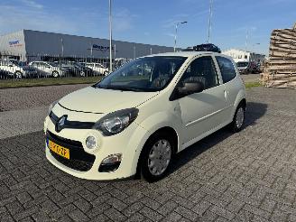 Schadeauto Renault Twingo 1.2 16V AIRCO 2012/11