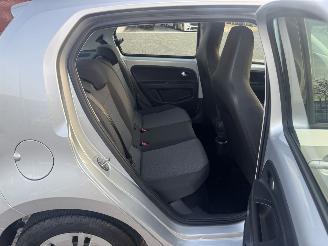 Volkswagen Up! 1.0 picture 21
