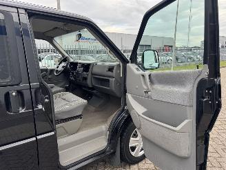 Volkswagen Caravelle 2.5 Benzine picture 10