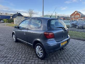 Toyota Yaris 1.3 VVT-i  AIRCO picture 3