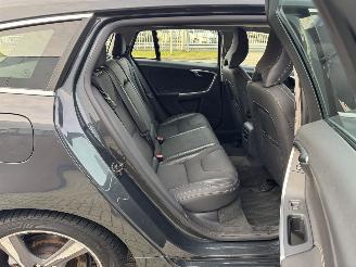 Volvo V-60 1.6 T3 R-Design picture 20