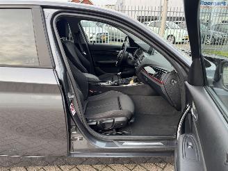 BMW 1-serie 118i  Clima - Navi picture 18