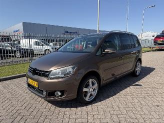 damaged passenger cars Volkswagen Touran 1.4 TSI 103Kw Clima 2010/12