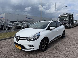 Schadeauto Renault Clio 0.9 TCE 66Kw NAVI 2017/8