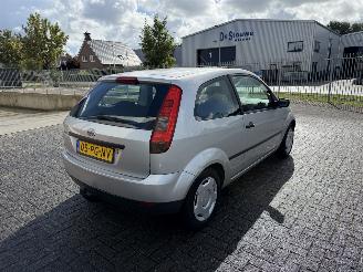 Ford Fiesta 1.3  Style picture 3