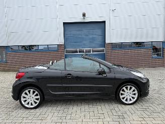 uszkodzony samochody osobowe Peugeot 207 CC 1.6 VTi 88kw 2010/6