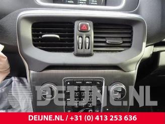 Volvo V-40 V40 (MV), Hatchback 5-drs, 2012 / 2019 2.0 D2 16V picture 27