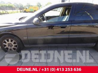 Volvo S-60 S60 I (RS/HV), Sedan, 2000 / 2010 2.4 20V Bi-fuel LPG picture 20