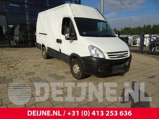 Auto da rottamare Iveco Daily New Daily IV, Van, 2006 / 2011 40C12V, 40C12V/P 2008