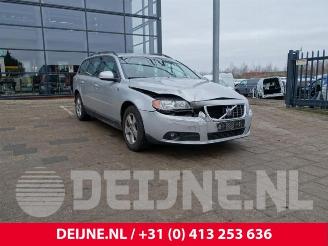 Salvage car Volvo V-70 V70 (BW), Combi, 2007 / 2016 2.0 16V Flexifuel 2008/9