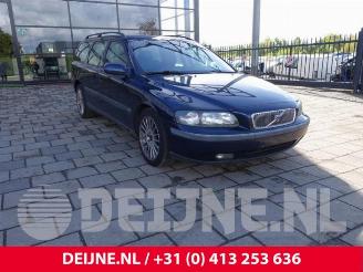 demontáž osobní automobily Volvo V-70 V70 (SW), Combi, 1999 / 2008 2.4 20V 140 2002/1