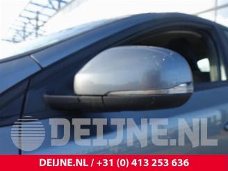 Volvo V-40 V40 (MV), Hatchback 5-drs, 2012 / 2019 2.0 D2 16V picture 15