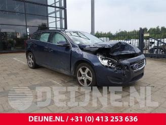 demontáž osobní automobily Volvo V-60 V60 I (FW/GW), Combi, 2010 / 2018 1.6 T3 16V 2011/12
