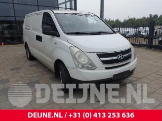 demontáž osobní automobily Hyundai H-300 H-300, Van, 2008 2.5 CRDi 2011/9