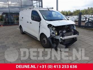 Salvage car Citroën Jumpy Jumpy, Van, 2016 1.5 Blue HDi 120 2021/12