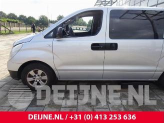 Hyundai H-300 H-300, Van, 2008 2.5 CRDi picture 18