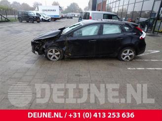 Volvo V-40 V40 (MV), Hatchback 5-drs, 2012 / 2019 2.0 D2 16V picture 4