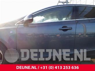 Volvo V-40 V40 (MV), Hatchback 5-drs, 2012 / 2019 1.5 T2 16V Geartronic picture 16