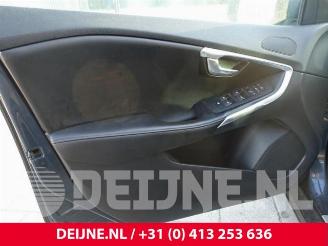 Volvo V-40 V40 (MV), Hatchback 5-drs, 2012 / 2019 1.5 T2 16V Geartronic picture 17