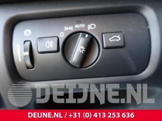 Volvo V-40 V40 (MV), Hatchback 5-drs, 2012 / 2019 1.5 T2 16V Geartronic picture 20