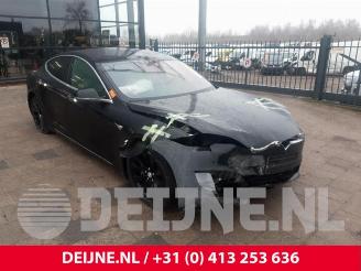Vrakbiler auto Tesla Model S Model S, Liftback, 2012 75 2017/6