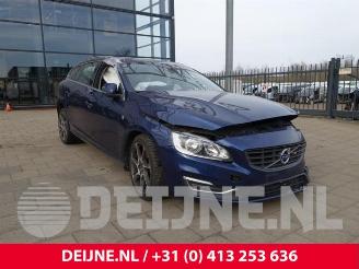 Autoverwertung Volvo V-60 V60 I (FW/GW), Combi, 2010 / 2018 2.0 T3 16V 2016/3