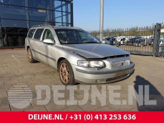 Auto da rottamare Volvo V-70 V70 (SW), Combi, 1999 / 2008 2.3 T5 20V 2000/6