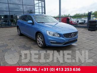 Uttjänta bilar auto Volvo V-60 V60 I (FW/GW), Combi, 2010 / 2018 1.6 DRIVe 2014/3