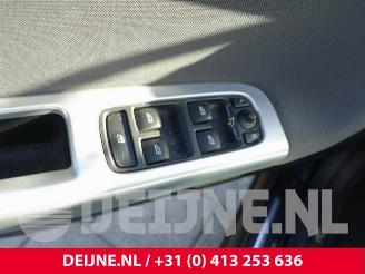 Volvo V-50 V50 (MW), Combi, 2003 / 2012 2.0 16V picture 17