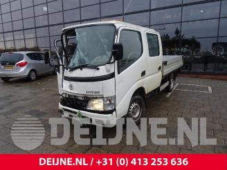 Toyota Dyna Dyna 100/150, Chassis-Cabine, 2001 2.5D4-D 90 16V picture 3