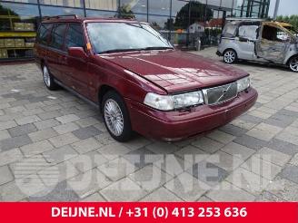 Salvage car Volvo 960 960 I Estate, Combi, 1990 / 1994 2.5i 24V 1995/9