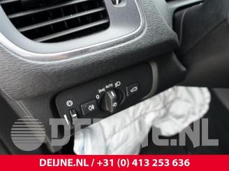 Volvo V-40 V40 (MV), Hatchback 5-drs, 2012 / 2019 2.0 D2 16V picture 19