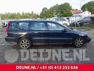 Volvo V-70 V70 (SW), Combi, 1999 / 2008 2.4 20V 170 picture 8