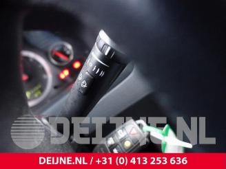 Volvo S-60 S60 I (RS/HV), Sedan, 2000 / 2010 2.4 20V 140 picture 20