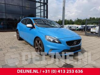 Vrakbiler auto Volvo V-40 V40 (MV), Hatchback 5-drs, 2012 / 2019 1.6 D2 2013/12