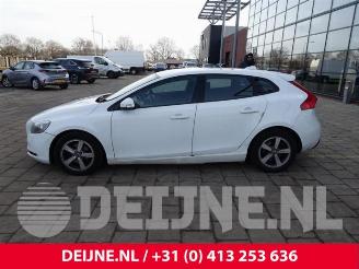 Volvo V-40 V40 (MV), Hatchback 5-drs, 2012 / 2019 1.6 D 16V picture 4