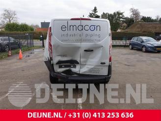 Ford Transit  picture 6