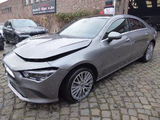 Damaged car Mercedes Cla-klasse 250e Hyb 2022/11