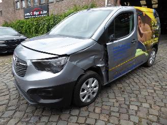 uszkodzony samochody osobowe Opel Combo Cargo Edition 2022/11