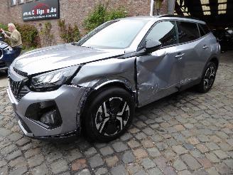 krockskadad bil auto Peugeot 2008 e- Allure 2025/3