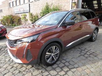 skadebil auto Peugeot 5008 Allure 2021/8