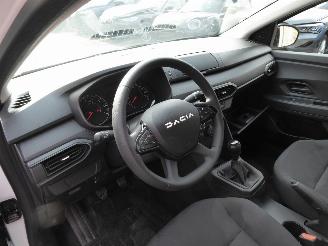 Dacia Sandero Essential picture 12