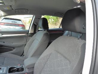 Volkswagen Golf VIII Lim. Life eTSI picture 12