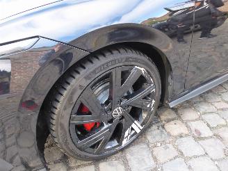 Volkswagen Golf GTD picture 2